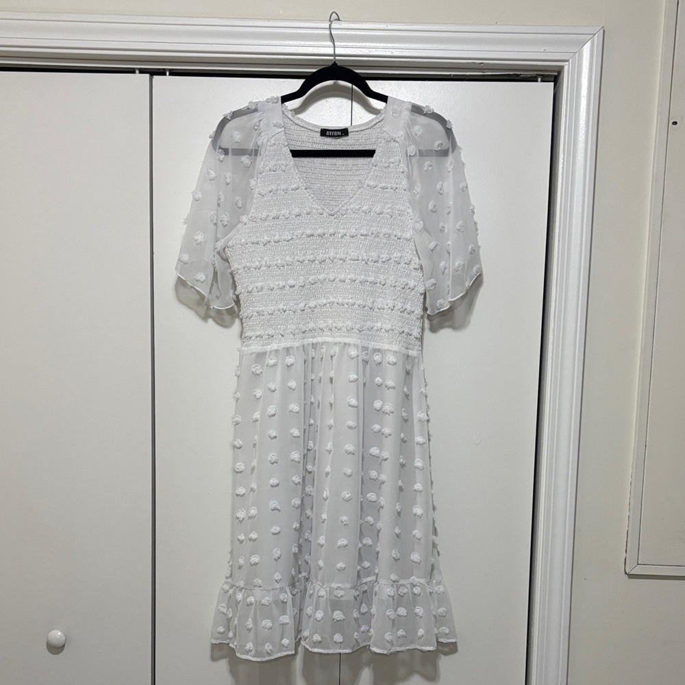 Chic White Textured Midi Dress